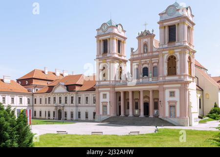 Benediktinerkloster Göttweig, Innenhof mit Stiftskirche Stockfoto