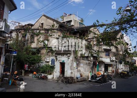 Shanghai, China- Altes Haus eines der ältesten Viertel Shanghais, das abgerissen werden muss Stockfoto