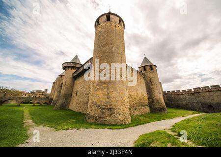 Seitenansicht der mittelalterlichen Zitadelle von Carcassonne (Cité Médiévale) Schloss Comtal Stockfoto