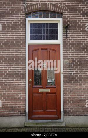 Eingangstür in Den Burg, Texel, Niederlande Stockfoto
