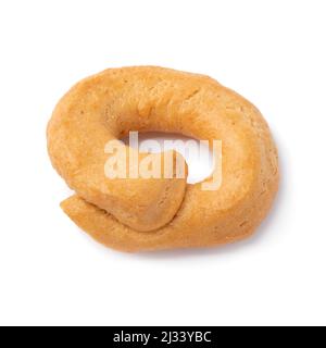 Einzelne frische traditionelle italienische Tarallini Nahaufnahme isoliert auf weißem Hintergrund Stockfoto