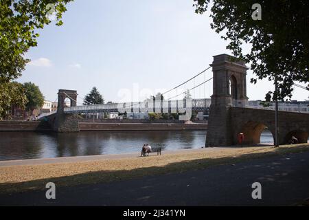 Die Wilford Suspension Bridge in Nottingham in Großbritannien Stockfoto