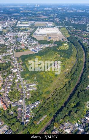 Luftaufnahme, Kolonie Sterkrade mit historischem Windturm, Zentrallager Edeka und SEGRO Logistics Park im Stadtteil Schwarze Heide in Oberha Stockfoto