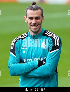 Gareth Bale von Real Madrid während eines Trainings an der Stamford Bridge, London. Bilddatum: Dienstag, 5. April 2022. Stockfoto