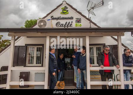 Potenza, Italien 08/04/2017: Bucaletto-Nachbarschaft, provisorische Wohnhäuser nach dem Erdbeben in Irpinia 1980. Mit über 2 Einwohnern. © Andrea Sabbadini Stockfoto