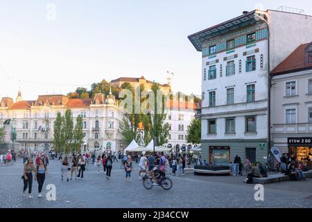 Ljubljana; Captain &#39;s Haus, Presernov trg, Stadtburg Stockfoto