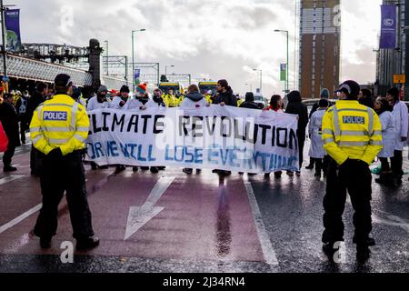 Proteste und Aktivismus rund um die Klimakonferenz COP26 in Glasgow, November 2021 Stockfoto