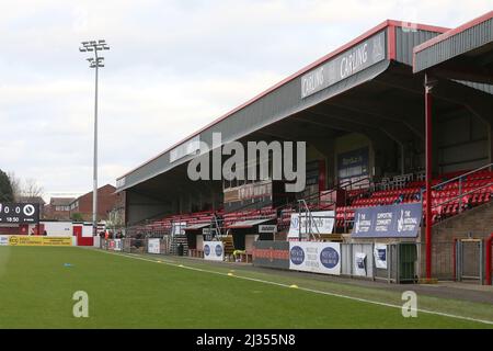 Gesamtansicht der Haupttribüne während Dagenham & Redbridge gegen Boreham Wood, Vanarama National League Football im Chigwell Construction Stadium auf Stockfoto