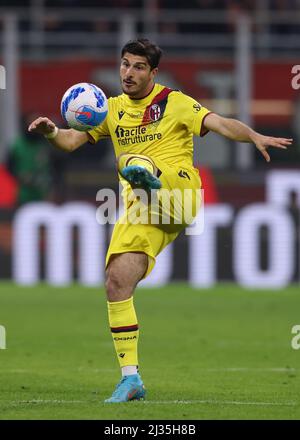 Mailand, Italien, 4.. April 2022. Riccardo Orsolini vom FC Bologna während des Spiels der Serie A bei Giuseppe Meazza, Mailand. Bildnachweis sollte lauten: Jonathan Moscrop / Sportimage Stockfoto