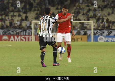 Fortaleza, Brasilien. 05. April 2022. Action während des Fußballspiels Copa Sudamericana zwischen Ceara und Independiente in der Arena Castelao, Fortaleza, Brasilien. Caior Rocha/SPP Credit: SPP Sport Press Photo. /Alamy Live News Stockfoto