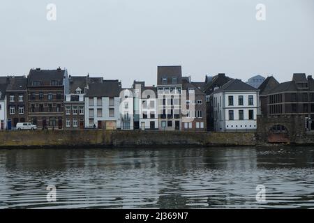 Außenarchitektur und Gebäudedesign in Maastricht, südöstliche Stadt der Niederlande Stockfoto