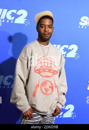 Los Angeles, California, USA 5.. April 2022 Rapper/Schauspieler Kid Cudi besucht Paramount PICTURS LA Premiere von 'Sonic 2: The Hedgehog' im Regency Village Theatre am 5. April 2022 in Los Angeles, Kalifornien, USA. Foto von Barry King/Alamy Live News Stockfoto