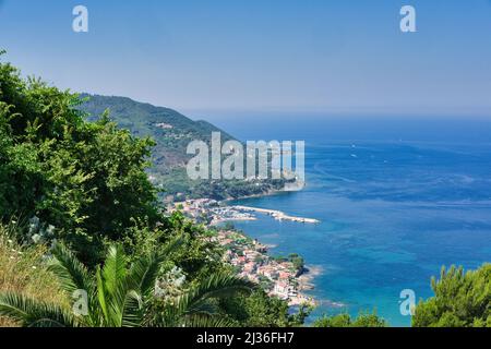 Blick auf die Küste von Castellabate Stockfoto