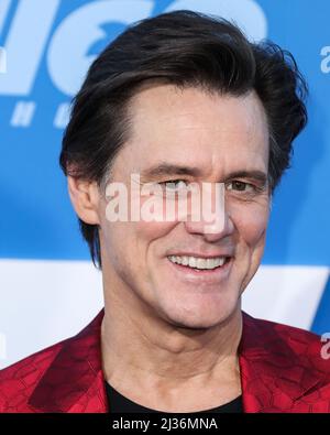 WESTWOOD, LOS ANGELES, KALIFORNIEN, USA - 05. APRIL: Der kanadisch-amerikanische Schauspieler Jim Carrey kommt zur Premiere von „Sonic the Hedgehog 2“ in Los Angeles, die am 5. April 2022 im Regency Village Theatre in Westwood, Los Angeles, Kalifornien, USA, stattfand. (Foto von Xavier Collin/Image Press Agency) Stockfoto