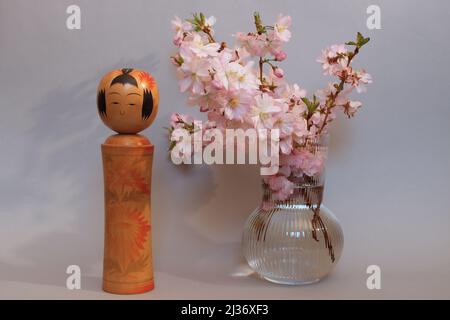 Vintage Japanische Kokeshi Puppe - Ergebnis des Fokus Stapels Stockfoto