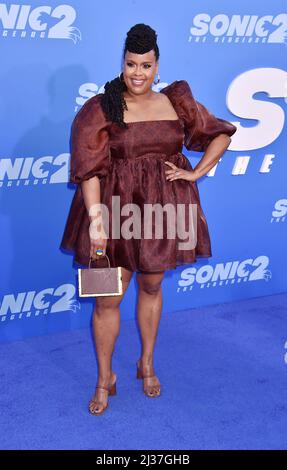 Los Angeles, Ca. 05. April 2022. Natasha Rothwell nimmt an der Premiere von „Sonic the Hedgehog 2“ in Los Angeles am 05. April 2022 im Regency Village Theatre in Los Angeles, Kalifornien, Teil. Kredit: Jeffrey Mayer/Jtm Fotos/Media Punch/Alamy Live News Stockfoto