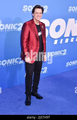 Los Angeles, Ca. 05. April 2022. Jim Carrey nimmt an der Premiere von „Sonic the Hedgehog 2“ in Los Angeles am 05. April 2022 im Regency Village Theatre in Los Angeles, Kalifornien, Teil. Kredit: Jeffrey Mayer/Jtm Fotos/Media Punch/Alamy Live News Stockfoto