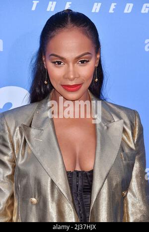 Los Angeles, Ca. 05. April 2022. Tika Sumpter nimmt an der Premiere von „Sonic the Hedgehog 2“ in Los Angeles am 05. April 2022 im Regency Village Theatre in Los Angeles, Kalifornien, Teil. Kredit: Jeffrey Mayer/Jtm Fotos/Media Punch/Alamy Live News Stockfoto