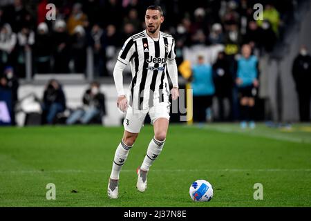 Mattia De Sciglio von Juventus FC in Aktion während des Fußballspiels der Serie A 2021/2022 zwischen Juventus FC und FC Internazionale im Juventus Stadium i Stockfoto