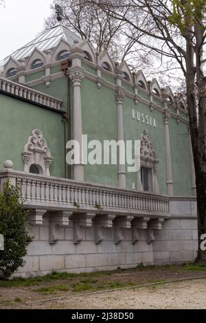 Russischer Pavillon für die Biennale Venedig (Blick aus dem öffentlichen Park). Teilnahme an der Biennale Venezia 59. 2022 Traummilch ausgesetzt Stockfoto