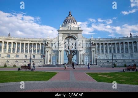 KASAN, RUSSLAND - 30. APRIL 2016: Palast der Bauern (Landwirtschaftsministerium der Republik Tatarstan). Kasan, Russland Stockfoto