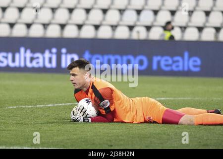 Ferrara, Italien. 05. April 2022. Ferrara (FE), Italia, 5 Aprile, stadio Paolo Mazza, 33Â giornata Campionato Serie BKT 2021/2022, incontro tra le squadre della Spal e del Cosenza Calcio, nella foto: 31 Kristjan Matosevic Credit: Independent Photo Agency/Alamy Live News Stockfoto