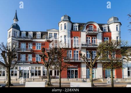 ZINNOWITZ, DEUTSCHLAND - APR 20, 2014: Berühmte Badeorte im alten kaiserlichen KURORT Zinnowitz. Stockfoto