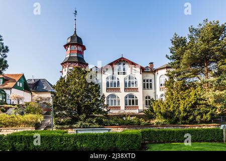 ZINNOWITZ, DEUTSCHLAND - APR 20, 2014: Berühmte Badeorte im alten kaiserlichen KURORT Zinnowitz. Stockfoto