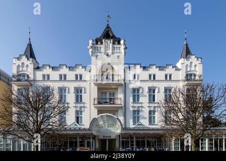 ZINNOWITZ, DEUTSCHLAND - APR 20, 2014: Berühmte Badeorte im alten kaiserlichen KURORT Zinnowitz. Stockfoto