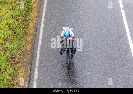 BAD SODEN, DEUTSCHLAND -1. MAI 2017: Radler auf dem Eschborn - Frankfurt - rund um den Finanzplatz Rennen. Es ist ein jährliches halbklassisches Radrennen in deutscher Sprache Stockfoto