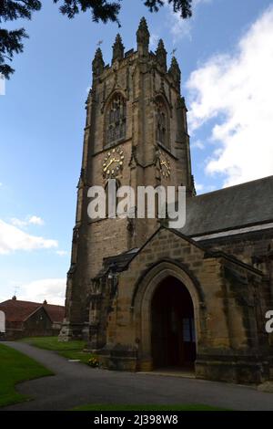 Church of All Saints in Driffield - Steinmauern und Architektur - Althistorisches Gebäude - denkmalgeschütztes Gebäude 1 - East Riding of Yorkshire - Großbritannien Stockfoto