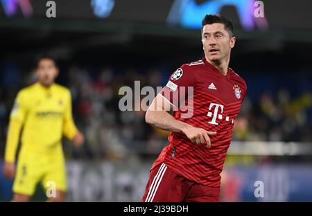 Villarreal, Spanien. 06. April 2022. Fußball: Champions League, FC Villarreal - FC Bayern München, Viertelfinale, erste Etappe beim Estadio de la Ceramica. Der Münchner Robert Lewandowski auf dem Platz. Quelle: Sven Hoppe/dpa/Alamy Live News Stockfoto