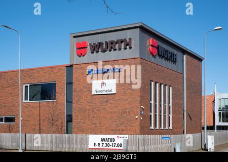 Würth-Gebäude. Die Würth-Gruppe ist ein altes deutsches Montage- und Befestigungsmaterial-Vertriebsunternehmen. Stockfoto