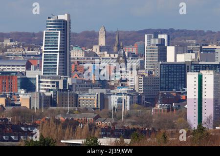 Blick auf das Stadtzentrum von Leeds. Bridgewater Place ist das 2. höchste Gebäude seit dem Bau des Altus House. Stockfoto