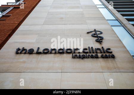 The London Clinic, eine private Gesundheitseinrichtung und gemeinnützige Stiftung in Marylebone, Central London. Es ist eines der größten privaten Krankenhäuser Englands. Stockfoto