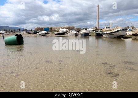 6. April 2022: 6. April 2022 (Malaga) der Sturm verursacht Schäden an den Stränden der Costa del Sol von Malaga (Bild: © Lorenzo Carnero/ZUMA Press Wire) Stockfoto