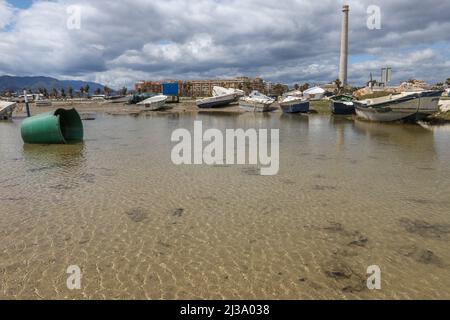 6. April 2022: 6. April 2022 (Malaga) der Sturm verursacht Schäden an den Stränden der Costa del Sol von Malaga (Bild: © Lorenzo Carnero/ZUMA Press Wire) Stockfoto