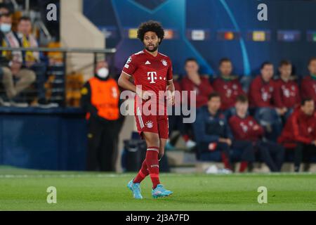 Vila-Real, Spanien. 6. April 2022. Serge Gnabry (Bayern) Fußball/Fußball : UEFA Champions League Viertelfinale 1.-Bein-Spiel zwischen Villarreal CF 1-0 FC Bayern München im Estadio de la Ceramica in Vila-Real, Spanien . Quelle: Mutsu Kawamori/AFLO/Alamy Live News Stockfoto