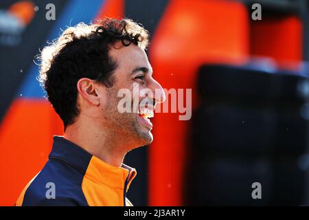 Daniel Ricciardo (AUS) McLaren. Großer Preis von Australien, Donnerstag, 7.. April 2022. Albert Park, Melbourne, Australien. Quelle: James Moy/Alamy Live News Stockfoto