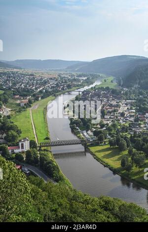 Blick vom Eckberg, Münchhausenstadt Bodenwerder, Niedersachsen, Deutschland Stockfoto