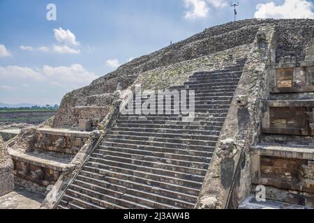 Tempel von Quetzalcoatl, zerstörte Stadt Teotihuacan, Mexiko Stockfoto