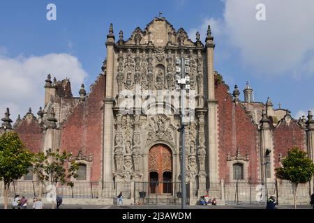 Portal nach Osten, Kathedrale Metropolitana de la Asuncion de Maria, Plaza de la Constitucion, Mexiko-Stadt, Mexiko Stockfoto