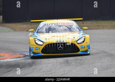 Hockenheim, Deutschland. 06. April 2022. 6.. April 2022, Hockenheimring, Hockenheim, DTM-Testfahrten 2022, Hockenheimring, 5.. - 06.04.2022. April, im Bild Luca Stolz, Mercedes-AMG HRT/dpa/Alamy Live News Stockfoto