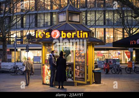 Berlin, Kurfürstendamm, Charlottenburg, Charlottenburg-Wilmersdorf, Berlin, Deutschland Stockfoto