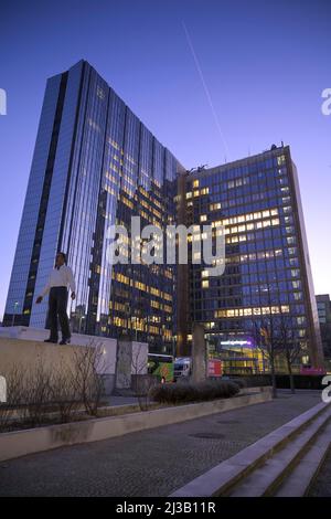 Axel-Springer-Verlag, Axel-Springer-Straße, Schuetzenstraße, Kreuzberg, Friedrichshain-Kreuzberg, Berlin, Deutschland Stockfoto