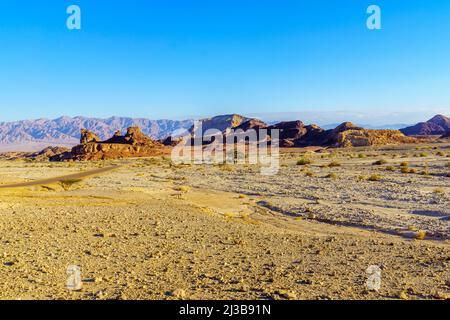 Blick auf den sphinxförmigen Felsen und die Landschaft im Timna-Wüstenpark im Süden Israels Stockfoto