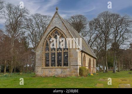 ST MICHAEL KIRK GORDONSTOUN SCHULE MORAY SCOTLAND KIRCHE IM FRÜHEN FRÜHJAHR Stockfoto