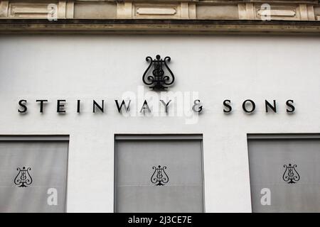 Klaviergeschäft von Steinway und Sons in Wien, Österreich Stockfoto