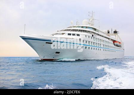 Das Kreuzschiff Star Breeze (ehemals Seabourn Spirit) in Monaco Monte Carlo, Windstar Cruises Stockfoto