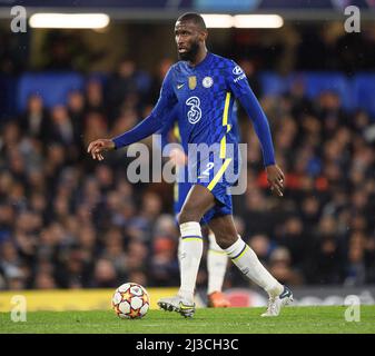 London, Großbritannien. 06. April 2022. 06. April 2022 - Chelsea gegen Real Madrid - UEFA Champions League - Viertelfinale - Erstes Bein - Stamford Bridge Antonio Rudiger während des Spiels gegen Real Madrid Bildnachweis: Credit: Mark Pain/Alamy Live News Stockfoto